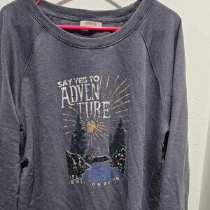 NWOT Adventure Sweatshirt – Size L